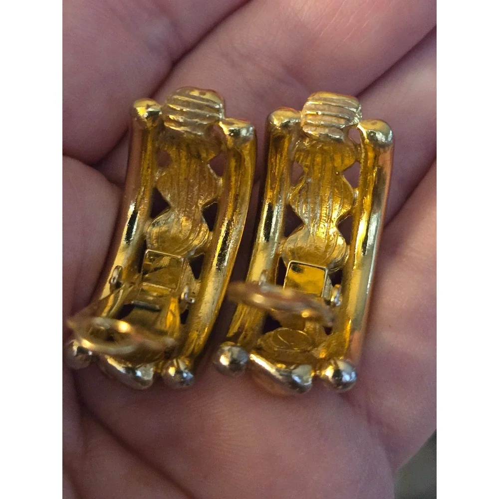 St John  Chunky Half Hoop Clip On Earrings Statement Vintage Signed